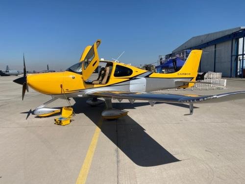 UST-2030 _ Cirrus SR22-GTS G6 Carbon
