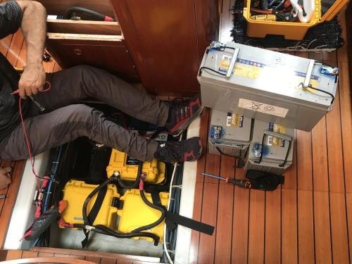 Enercraft-Marine-Batteries-Installation